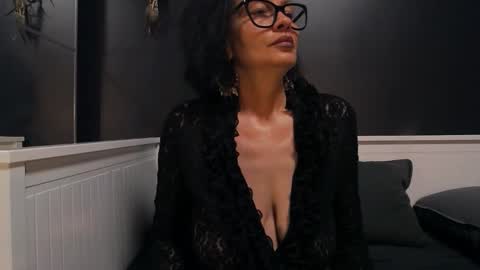 ioana love online show from 04/15/26, 08:09