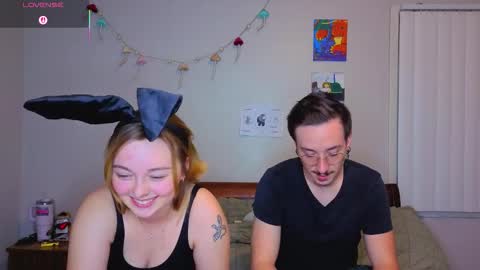 Snapshot of mamiclouds chatting on 10/11/25, 02:11 MamiCloudz online show from 10/11/25, 02:11