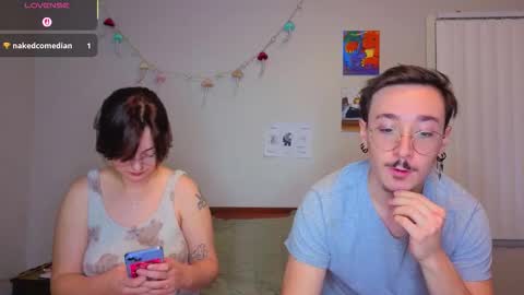 Snapshot of mamiclouds chatting on 11/10/25, 01:04 MamiCloudz online show from 11/10/25, 01:04