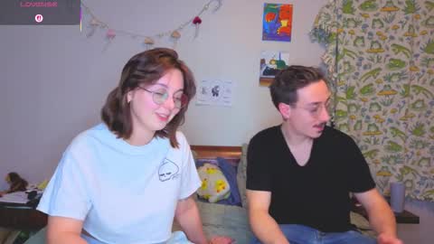 Snapshot of mamiclouds chatting on 11/24/25, 02:11 MamiCloudz online show from 11/24/25, 02:11