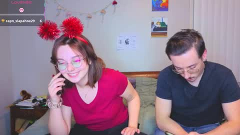 Snapshot of mamiclouds chatting on 11/26/25, 02:45 MamiCloudz online show from 11/26/25, 02:45