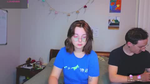 Snapshot of mamiclouds chatting on 11/27/25, 02:35 MamiCloudz online show from 11/27/25, 02:35