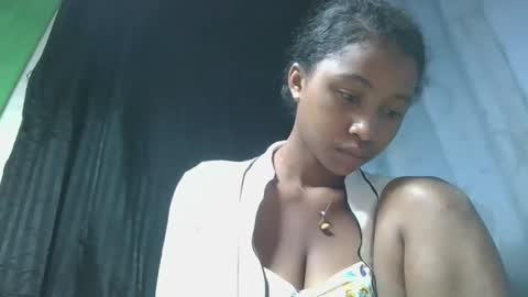 mamieriela online show from 04/23/26, 08:35