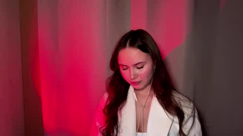 Snapshot of mammieknowles chatting on 02/26/26, 07:24 Mia Davis online show from 02/26/26, 07:24