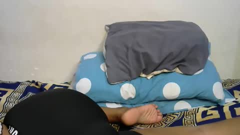 mamuuu_ online show from 12/14/25, 08:35