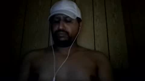 Snapshot of man_new chatting on 10/28/25, 06:10 Man new online show from 10/28/25, 06:10
