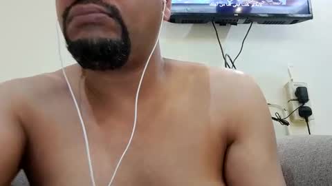 Snapshot of man_new chatting on 11/11/25, 12:38 Man new online show from 11/11/25, 12:38