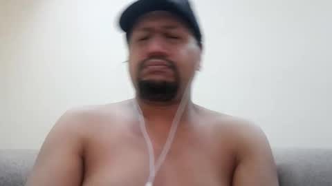 Snapshot of man_new chatting on 11/16/25, 12:05 Man new online show from 11/16/25, 12:05