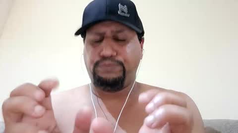 Snapshot of man_new chatting on 11/19/25, 12:43 Man new online show from 11/19/25, 12:43