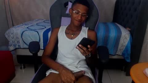 man_san11 online show from 01/12/25, 06:38