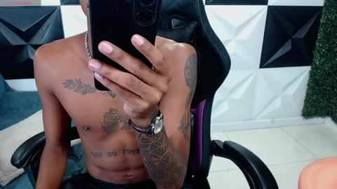 man_san11 online show from 02/09/25, 03:01