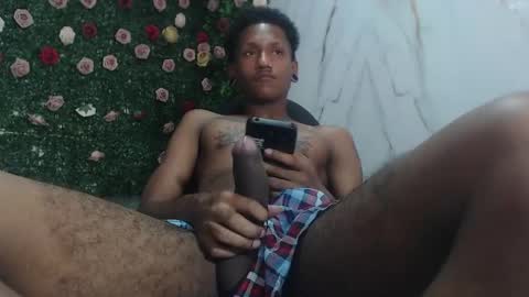 man_sant11 online show from 04/28/26, 04:23