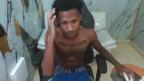 man_sant11 online show from 04/29/26, 04:11
