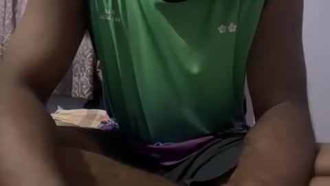 Snapshot of mananmathew95 chatting on 09/25/25, 07:01 mananmathew95 online show from 09/25/25, 07:01