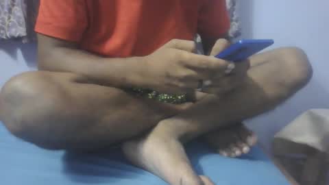 Snapshot of mananmathew95 chatting on 09/27/25, 08:03 mananmathew95 online show from 09/27/25, 08:03