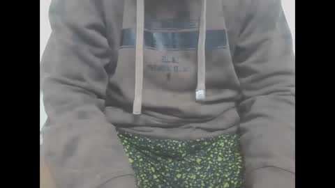 Snapshot of mananmathew95 chatting on 11/17/25, 06:14 mananmathew95 online show from 11/17/25, 06:14