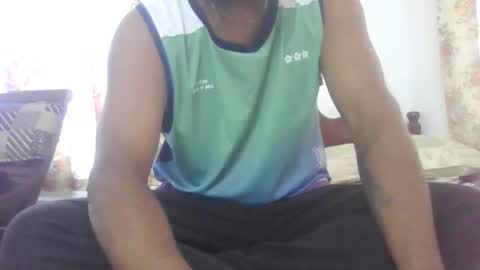 Snapshot of mananmathew95 chatting on 11/23/25, 05:29 mananmathew95 online show from 11/23/25, 05:29