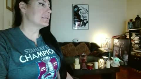 mandaloriangirlsfight online show from 04/22/26, 06:20