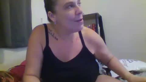 Snapshot of mandilube39 chatting on 10/06/25, 03:04 mindy22 online show from 10/06/25, 03:04