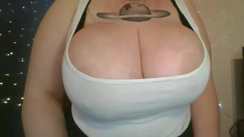 Mandy online show from 02/18/25, 11:33