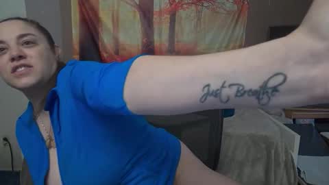 Snapshot of mandy_rose1 chatting on 11/28/25, 01:36 Mandy rose online show from 11/28/25, 01:36