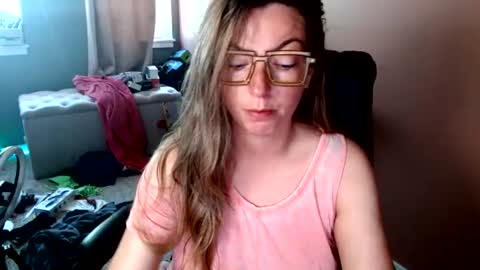 Snapshot of mandybabyxxx chatting on 06/16/26, 06:43 MandyBabyXXX online show from 06/16/26, 06:43