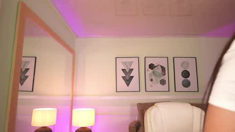 Mandy Collins online show from 04/04/26, 11:40