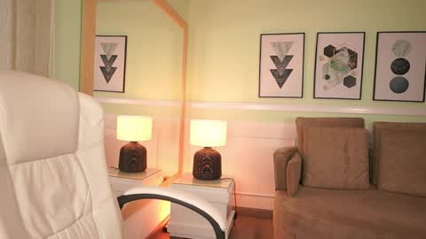 Mandy Collins online show from 04/09/26, 11:37