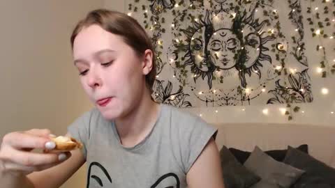 Mandy online show from 11/14/25, 03:22