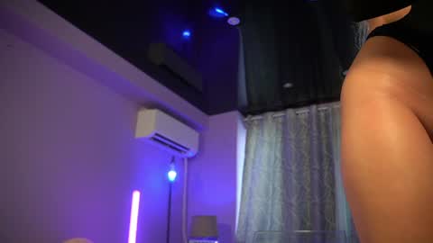 Snapshot of mandypeas chatting on 07/08/26, 07:46 Anto Lovense is Active My pleasure is in your hands Private is Open online show from 07/08/26, 07:46