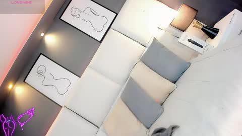 manellyksparklee online show from 04/23/26, 01:35