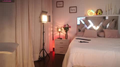 Snapshot of manelyk_10 chatting on 01/13/25, 03:15 online show from 01/13/25, 03:15