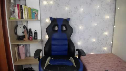 manelyke online show from 04/23/26, 12:15