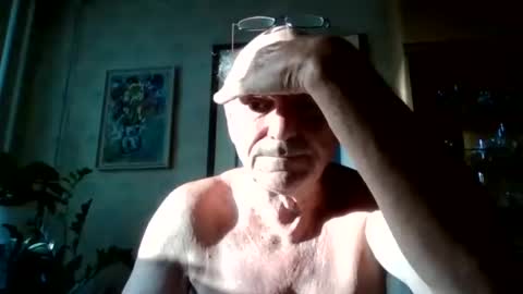 Snapshot of manes5858 chatting on 07/04/26, 04:07 manes5858 online show from 07/04/26, 04:07