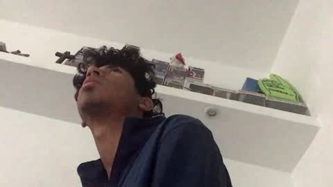 Snapshot of mangopitudo chatting on 01/08/25, 08:39 Manguito online show from 01/08/25, 08:39