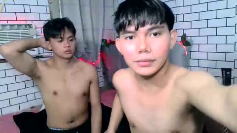 Snapshot of manhattan_men18 chatting on 02/19/25, 01:28 JM18 online show from 02/19/25, 01:28