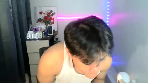 Snapshot of manhattan_men18 chatting on 03/10/25, 08:04 JM18 online show from 03/10/25, 08:04