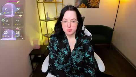 manic_pixie_ online show from 11/09/25, 10:35