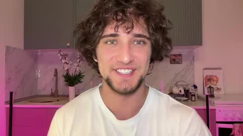 manolein online show from 10/16/25, 10:11