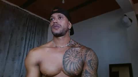 Manolo online show from 10/29/25, 02:52