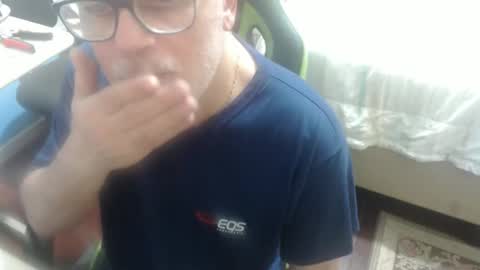 manotcheblu online show from 10/31/25, 12:55