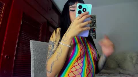 MARY  online show from 12/23/25, 10:24