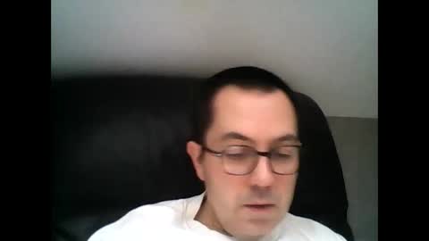 manu5933 online show from 02/19/25, 01:06