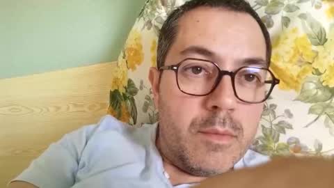 manu5933 online show from 10/05/25, 12:58