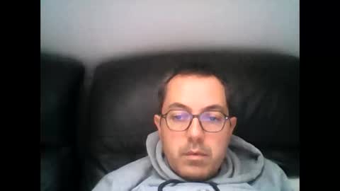 manu5933 online show from 10/14/25, 07:42