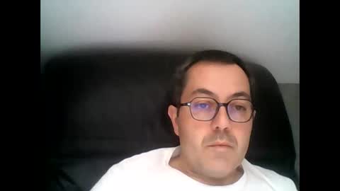 manu5933 online show from 10/17/25, 12:41