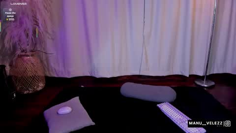 manu  velezz   Help me to get to 100 thumbs ups Tip 25tks  Rate me  online show from 04/24/26, 07:11