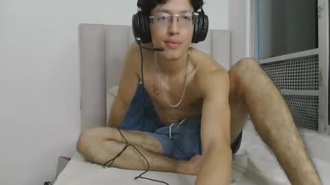 Manuel online show from 04/01/26, 01:39