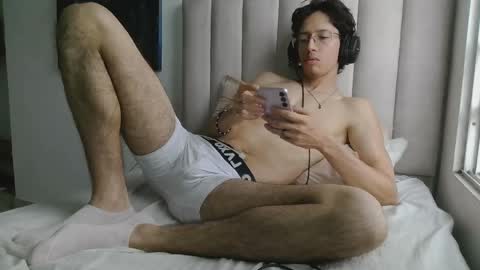 Manuel online show from 04/19/26, 09:17