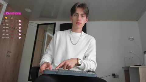 manucute 23  online show from 03/09/25, 06:00